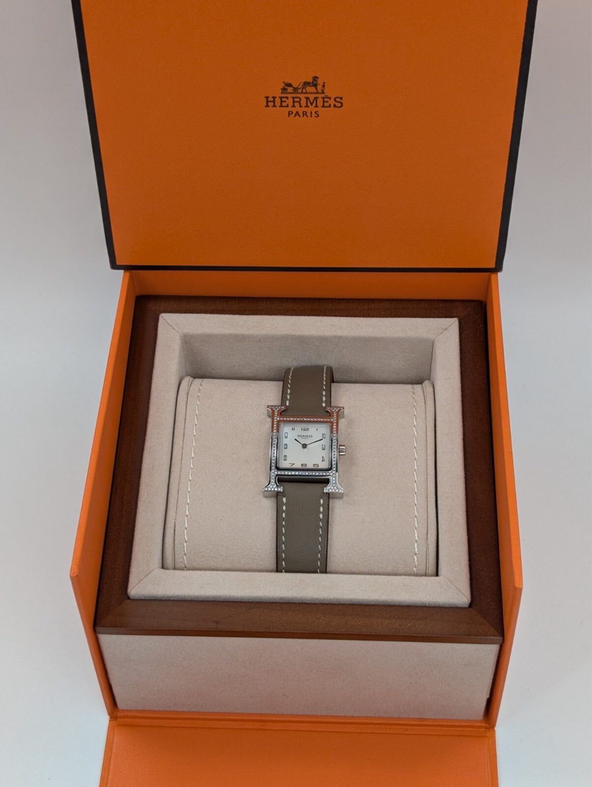 Hermès Hermes Heure H Ø30mm Diamond Fullset Stahl Uhr Perlmutt Dial HH1.235 #786