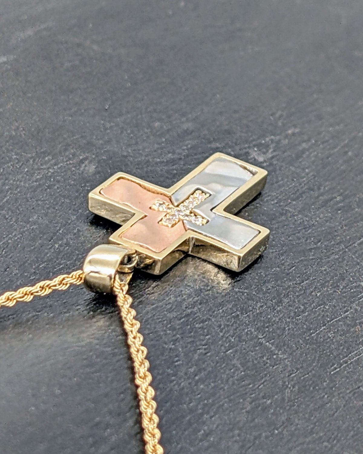 Anhänger Kreuz Jesus 585/14K Tricolor Gold für Halsketten 5,50Gramm #729