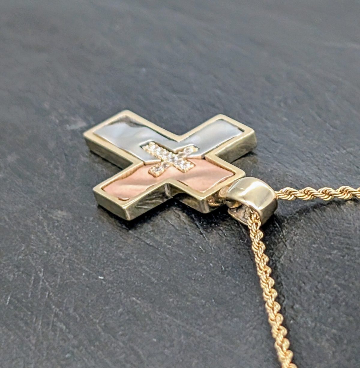 Anhänger Kreuz Jesus 585/14K Tricolor Gold für Halsketten 5,50Gramm #729