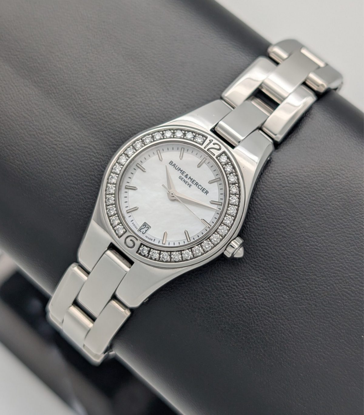 Baume & Mercier Linea 27mm M0A10013 Damenuhr Fullset Perlmutt Uhr Diamanten #89
