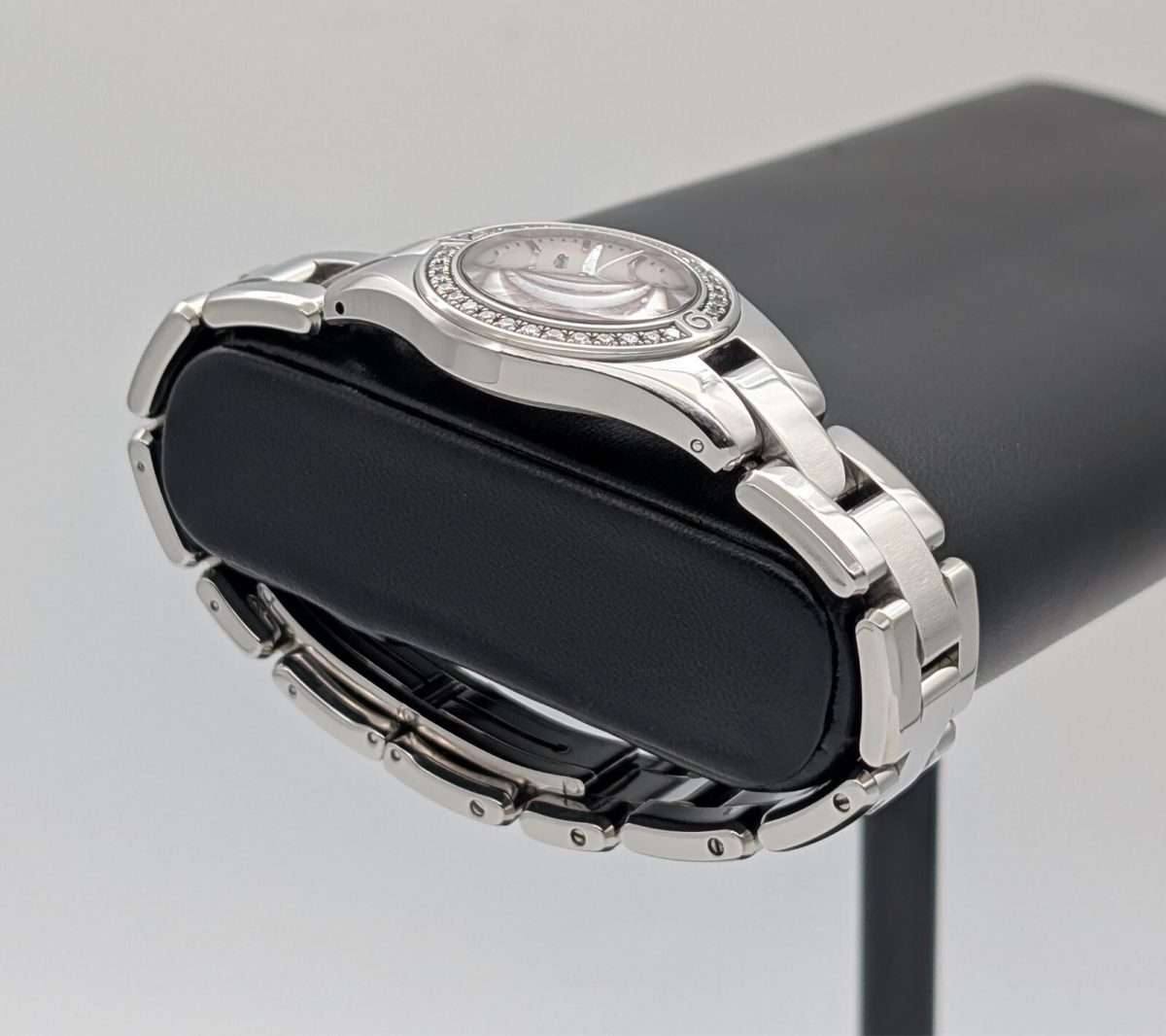 Baume & Mercier Linea 27mm M0A10013 Damenuhr Fullset Perlmutt Uhr Diamanten #89