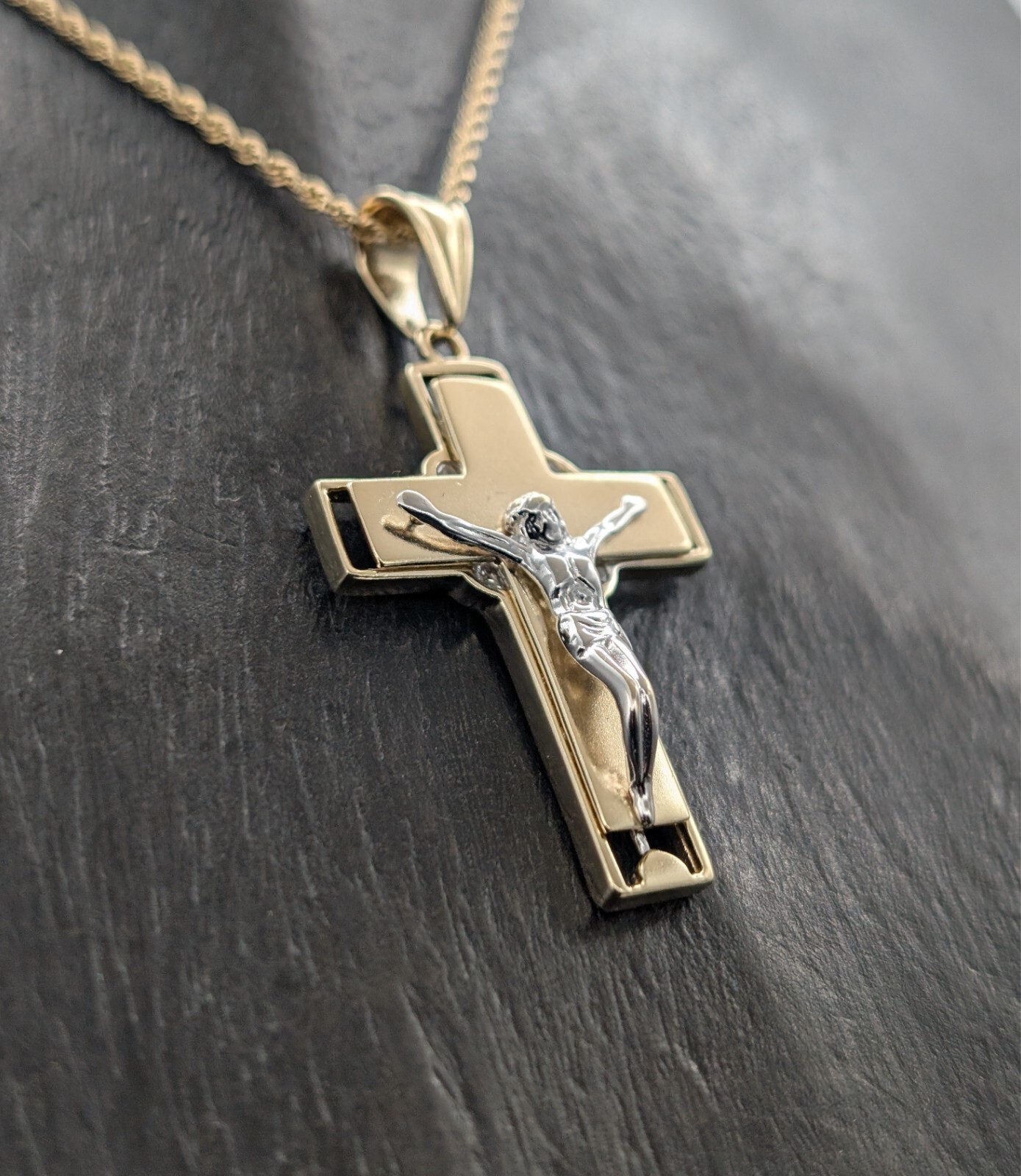 Anhänger Kreuz 585/14K Jesus Unisex 5,30Gr. Gelb-Weißgold für Halsketten #989