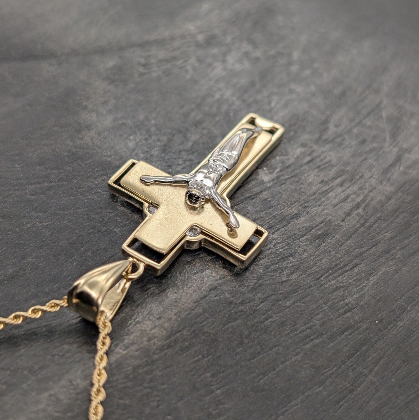 Anhänger Kreuz 585/14K Jesus Unisex 5,30Gr. Gelb-Weißgold für Halsketten #989