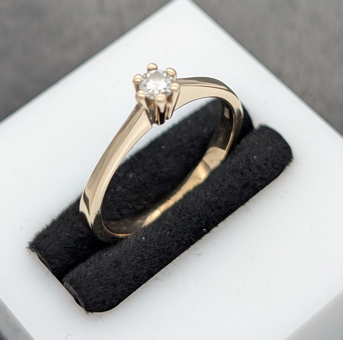 Solitär Damenring 585/14K Brillant 0,15ct 2,80Gramm Gelbgold Ring Gr.56 #1147