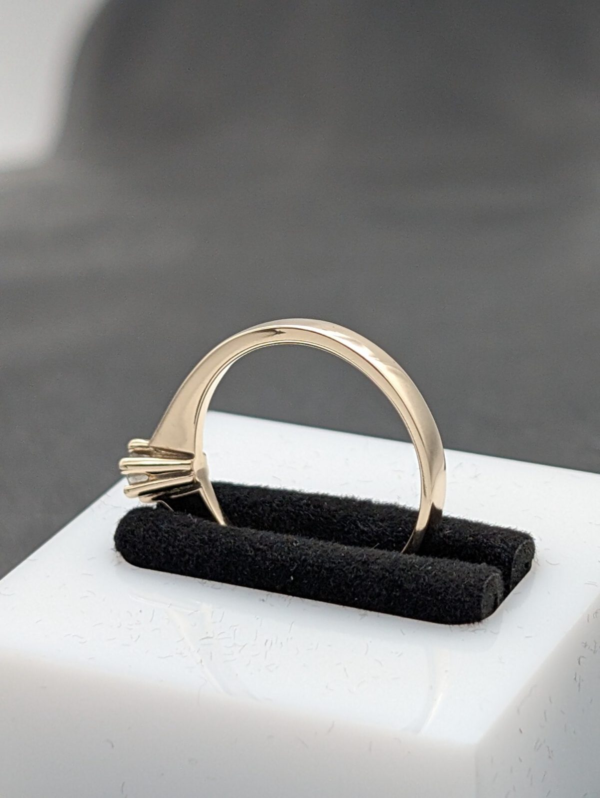 Solitär Damenring 585/14K Brillant 0,15ct 2,80Gramm Gelbgold Ring Gr.56 #1147
