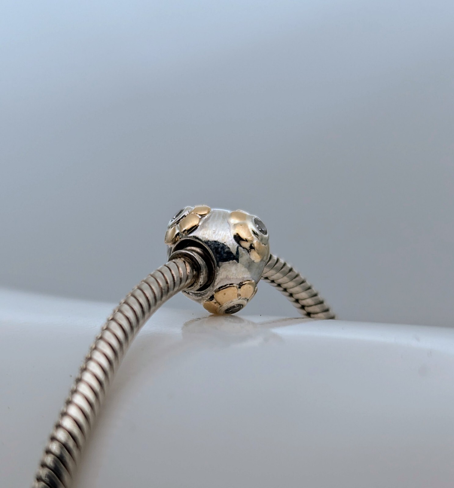 Pandora Raised Flower Charm Armband 925 ALE-14k Gold für Pandora Armbänder #440
