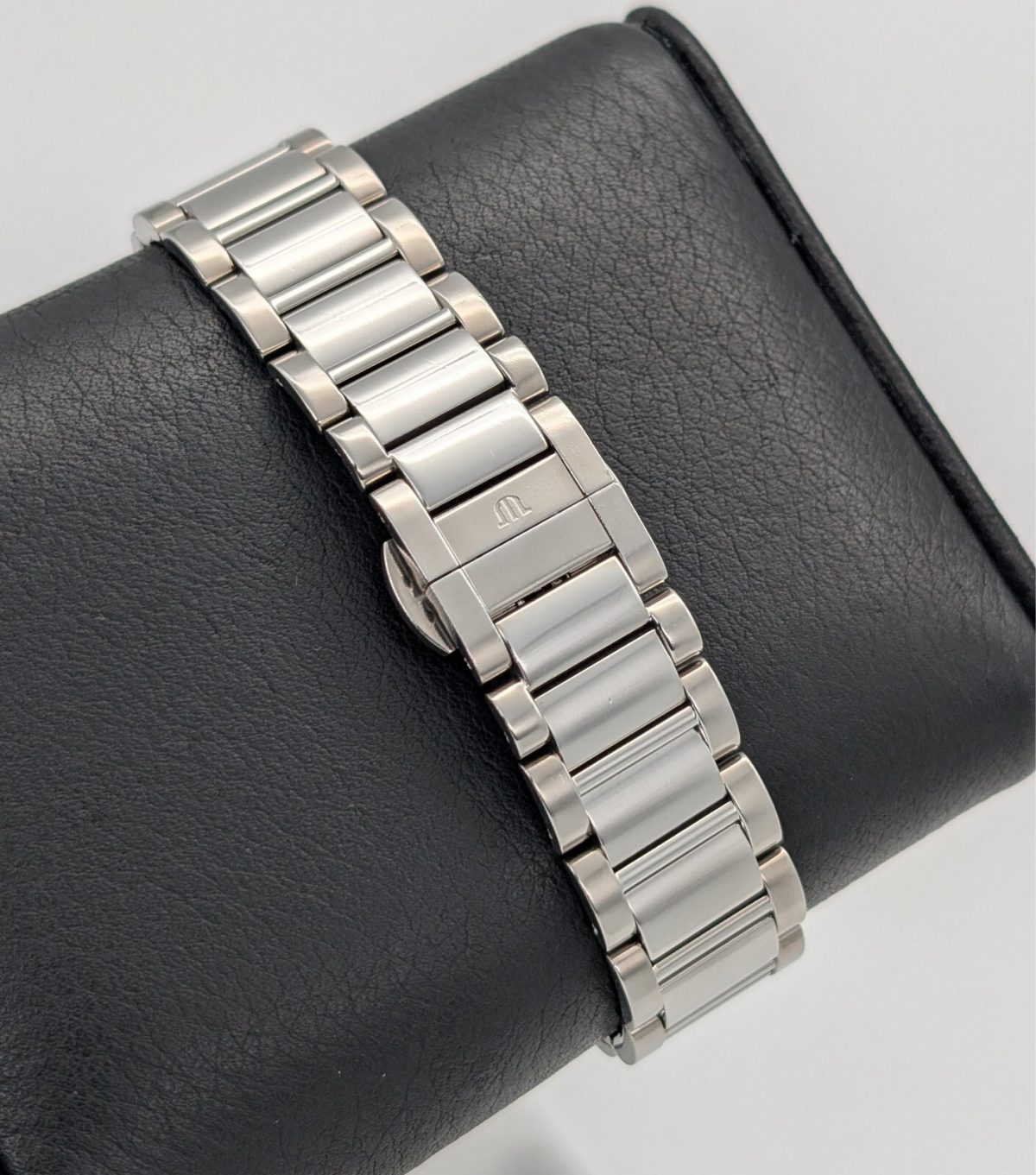Maurice Lacroix Fiaba Quarz Silber Damenuhr Ø32mm FA1004-SS002-110-1 #658