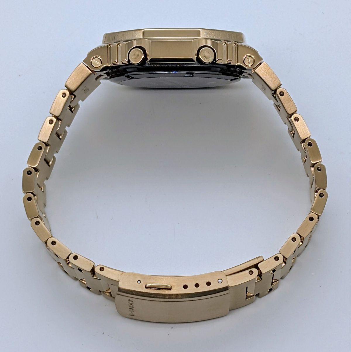 Casio G-Shock Ref: GM-B2100GD-9AER 44mm Quarz Herrenuhr #774