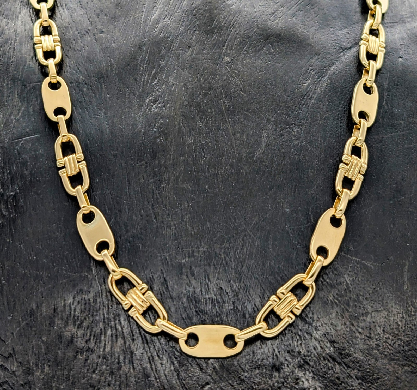 750/18K Gelbgold Steigbügelkette - 93,20 g - Plattenkette Kette 68,50cm #1452