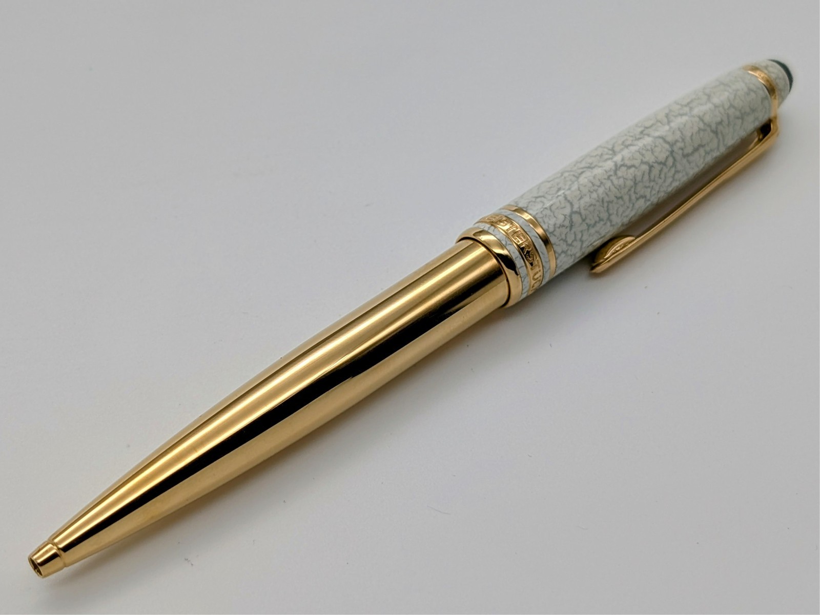 Montblanc Artisan Magic Beauty Classic 144FP Kugelschreiber Perlmutt #1403