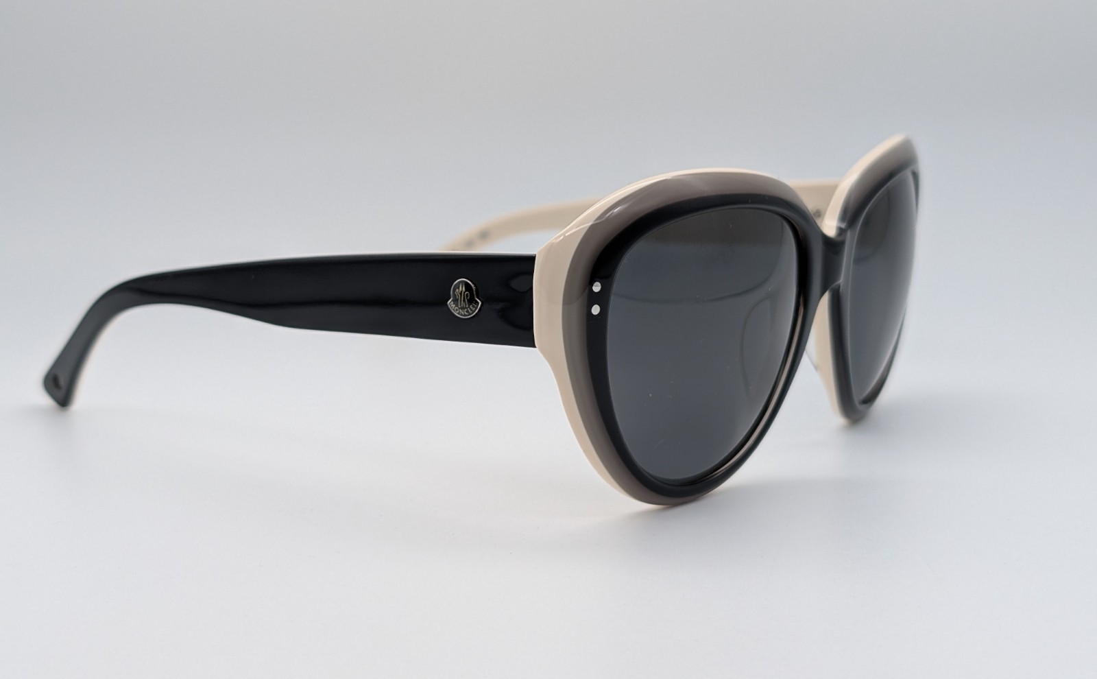 Moncler MC542S01 – Sonnenbrille - 55□19 – 140 Schwarz -Weiß #1802