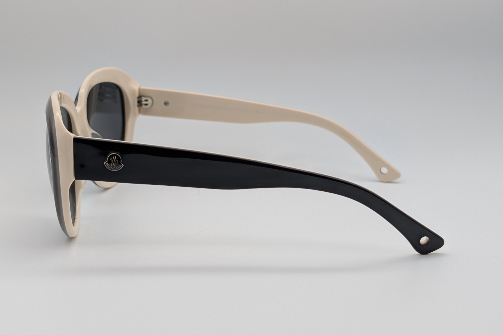 Moncler MC542S01 – Sonnenbrille - 55□19 – 140 Schwarz -Weiß #1802