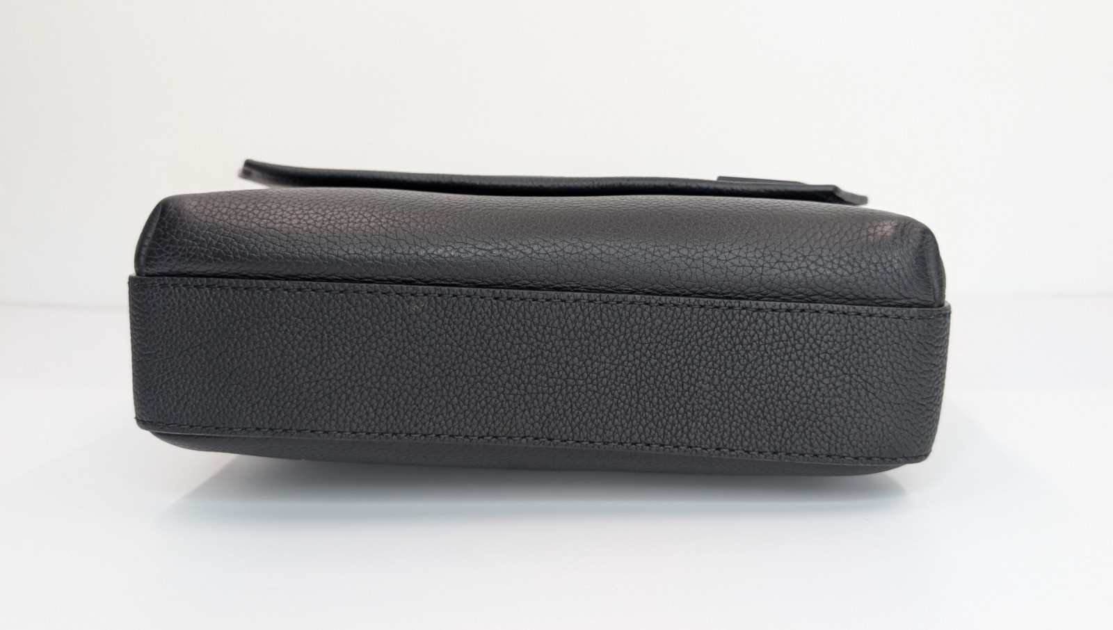 Louis Vuitton Herren Crossbody / Messenger Bag – M22482 Leder Full Set #1911