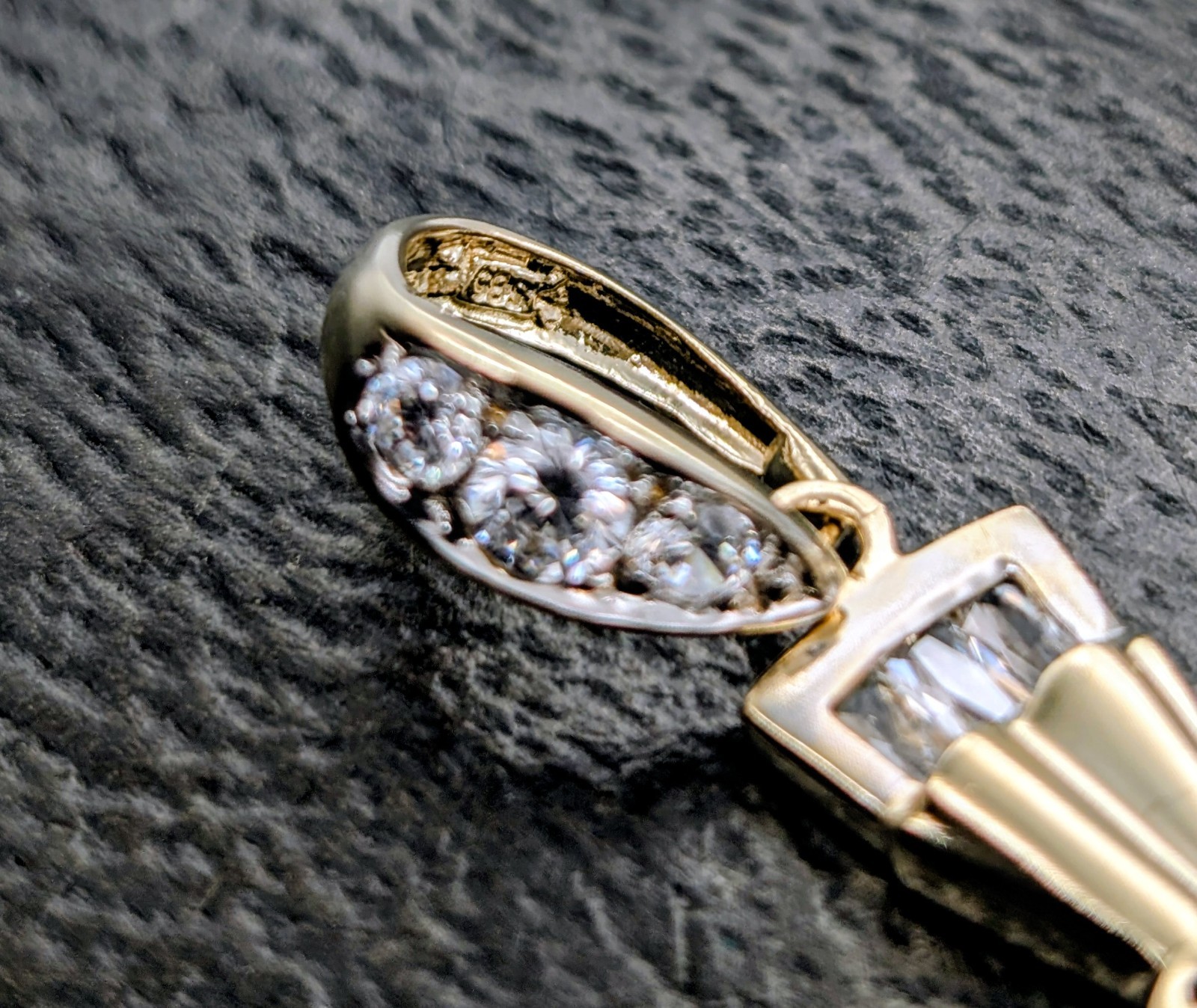 Anhänger Kreuz Jesus Zirkonia 585/14K Gelbgold – 12g – für Halsketten #2001