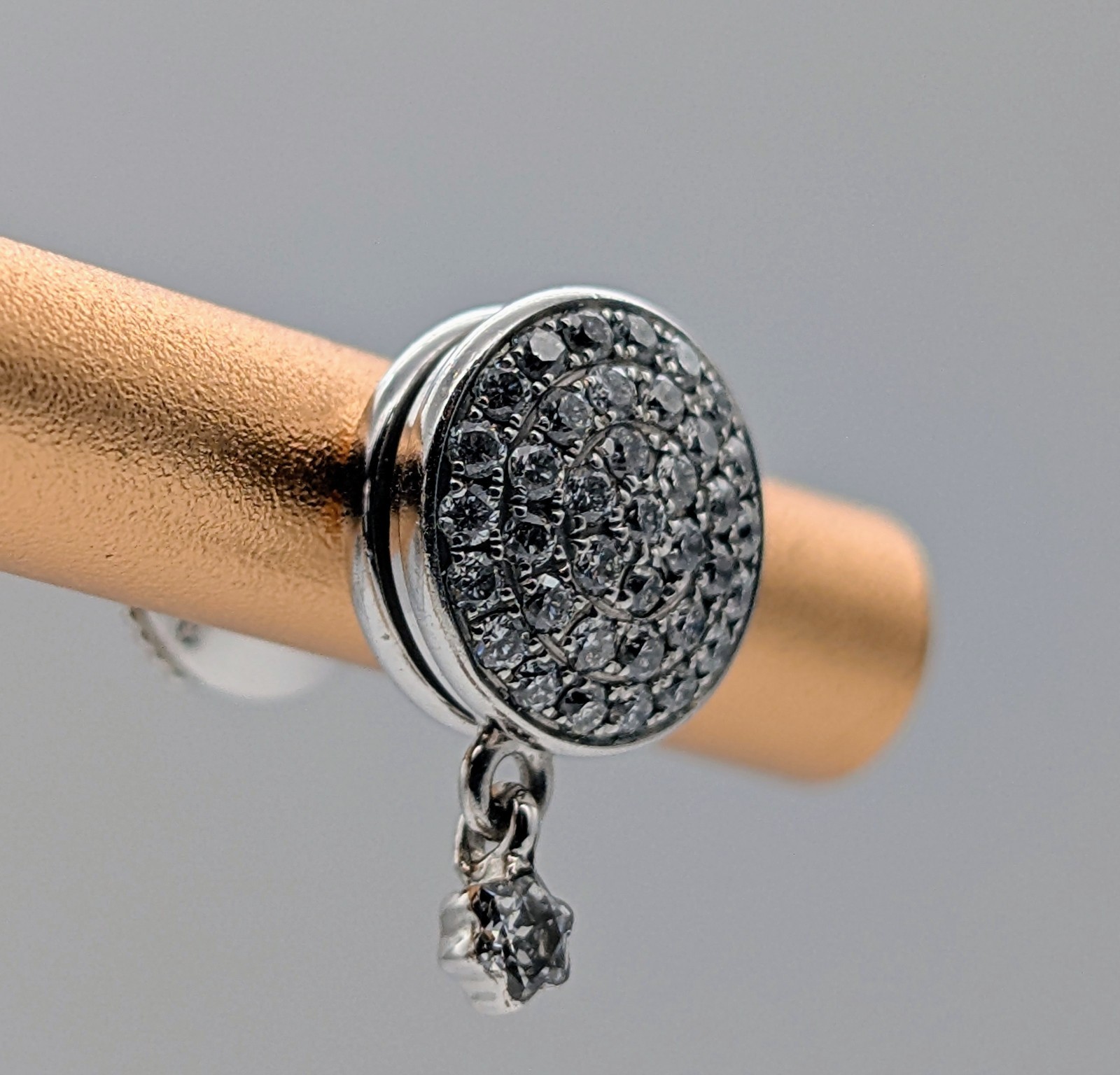 MontBlanc Dame Blanche Ohrringe Weißgold 0,45ct Diamant 750/18K – 6,90g #1976