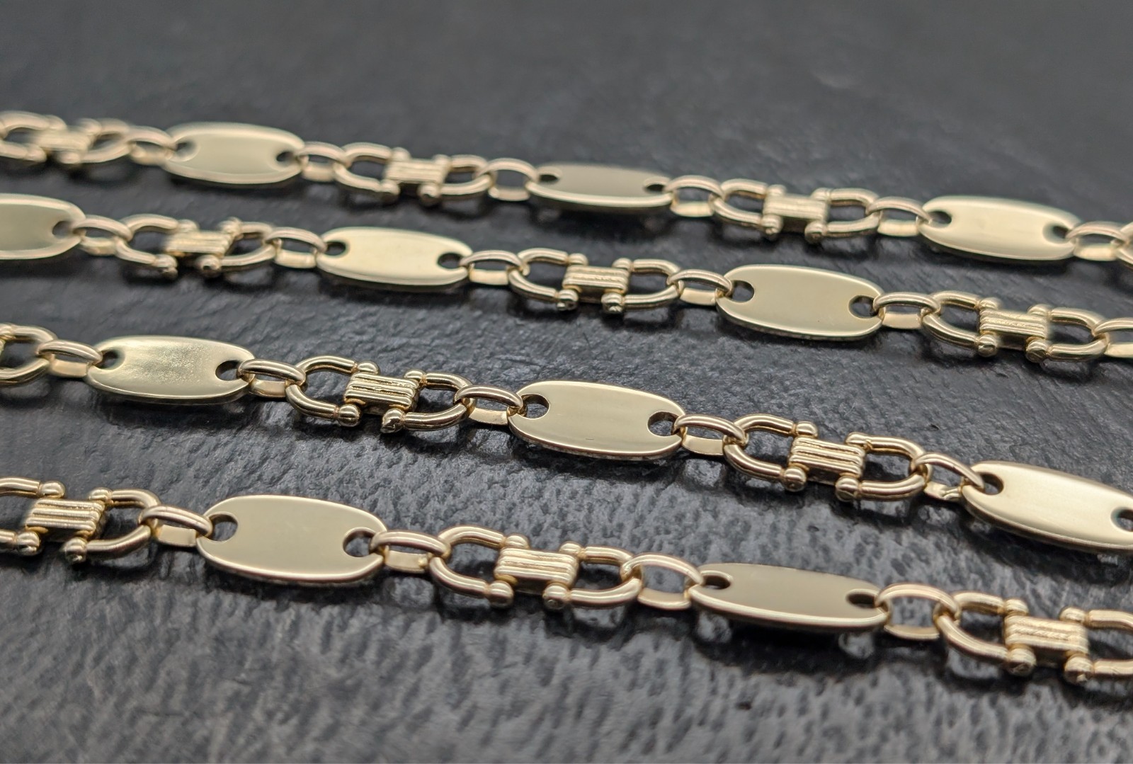 Steigbügelkette Plattenkette Kette 585/14K Gelbgold – 40,90g – 68,50cm #2055