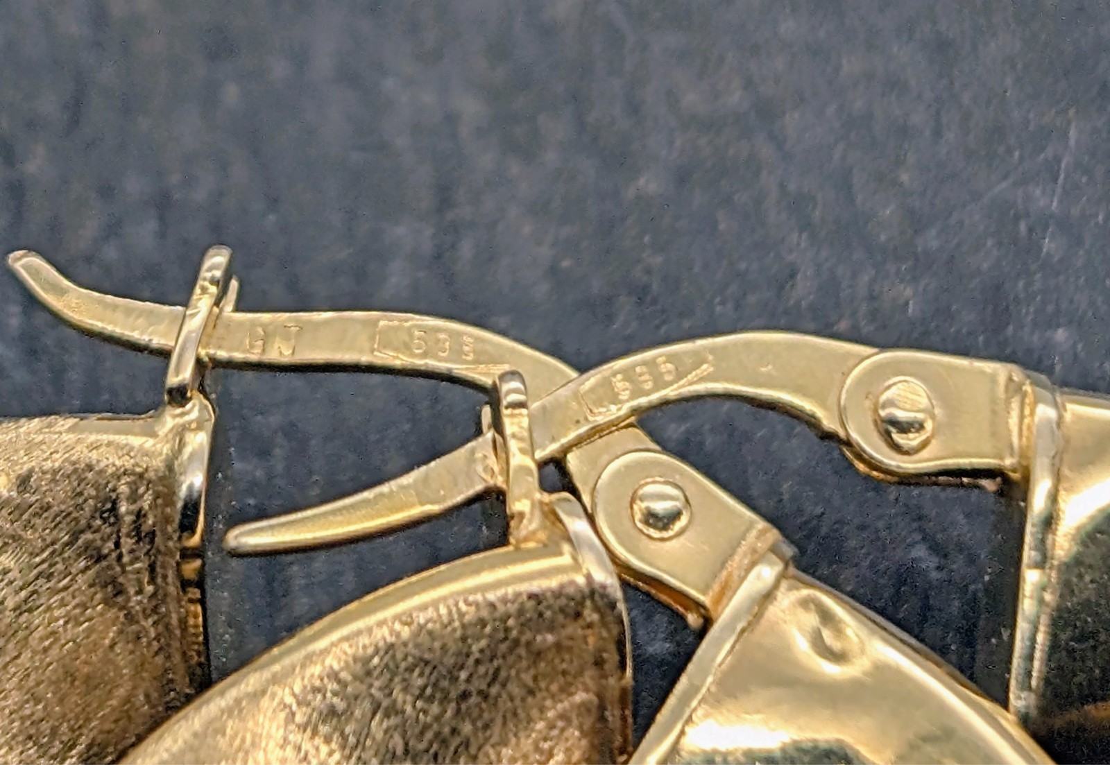 Creolen Ohrringe 585/14K Gelbgold – 5,10g –Gedrehte Design #N190