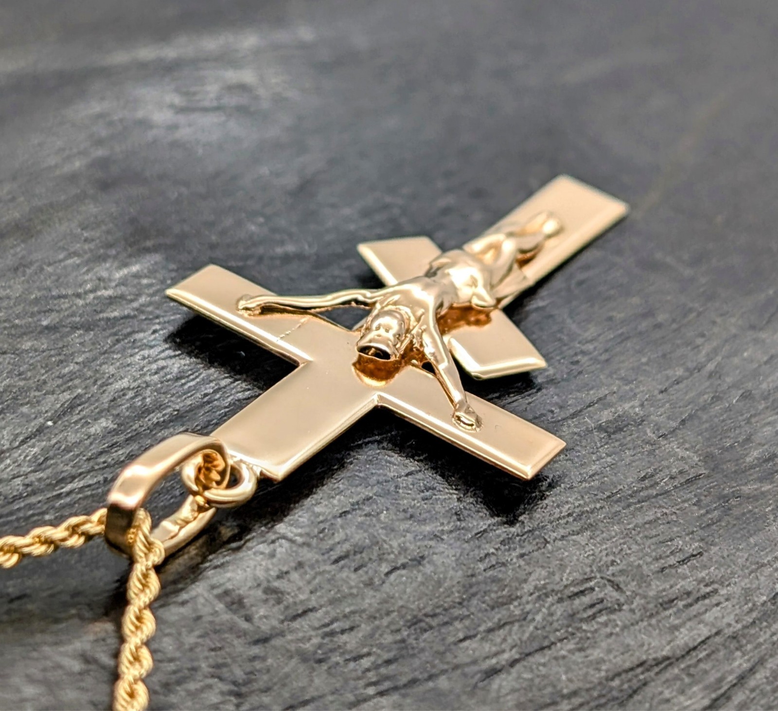 Jesus Kreuz Anhänger 585/14K Rosegold - 3,70g - für Halsketten #1396