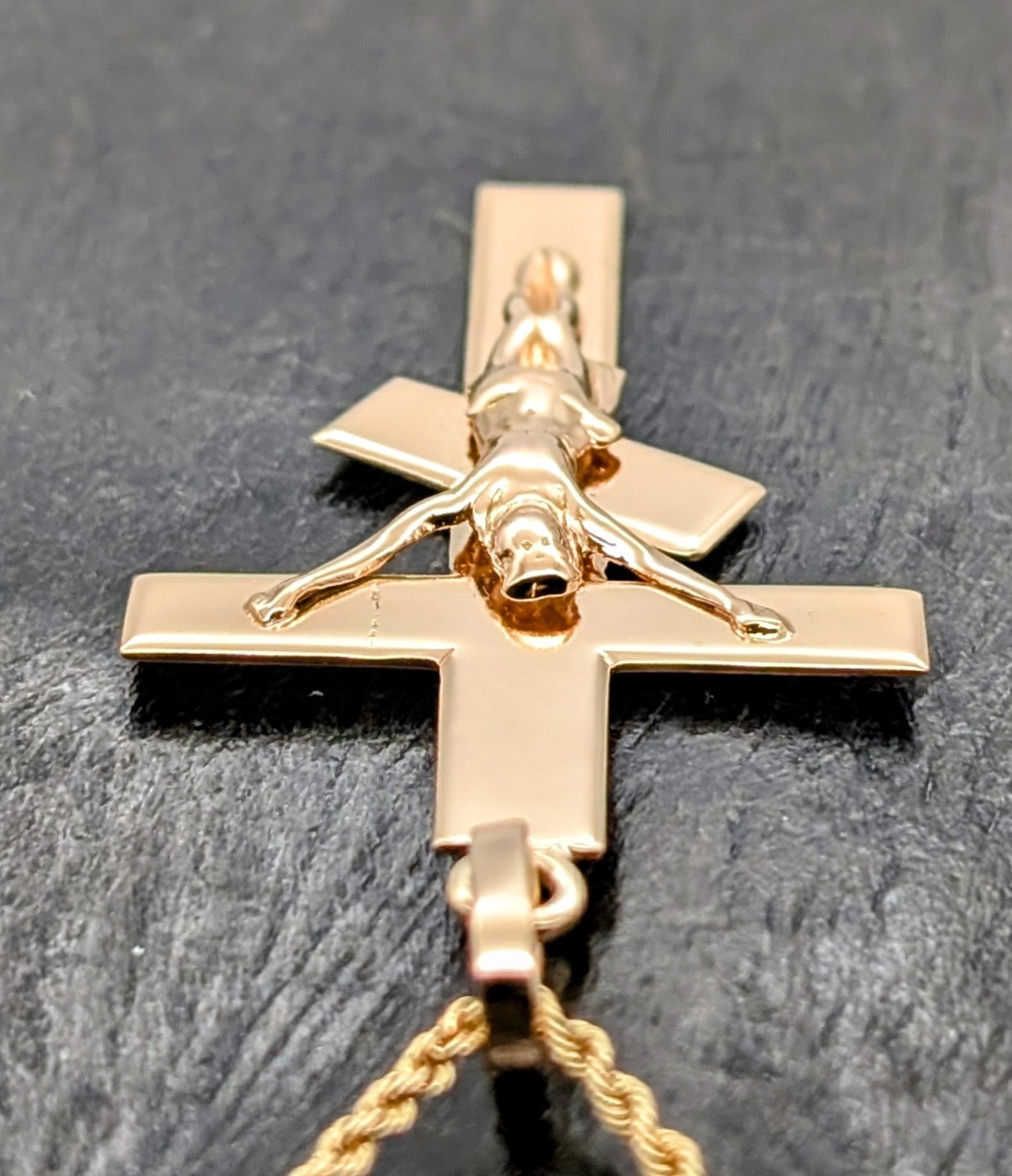 Jesus Kreuz Anhänger 585/14K Rosegold - 3,70g - für Halsketten #1396