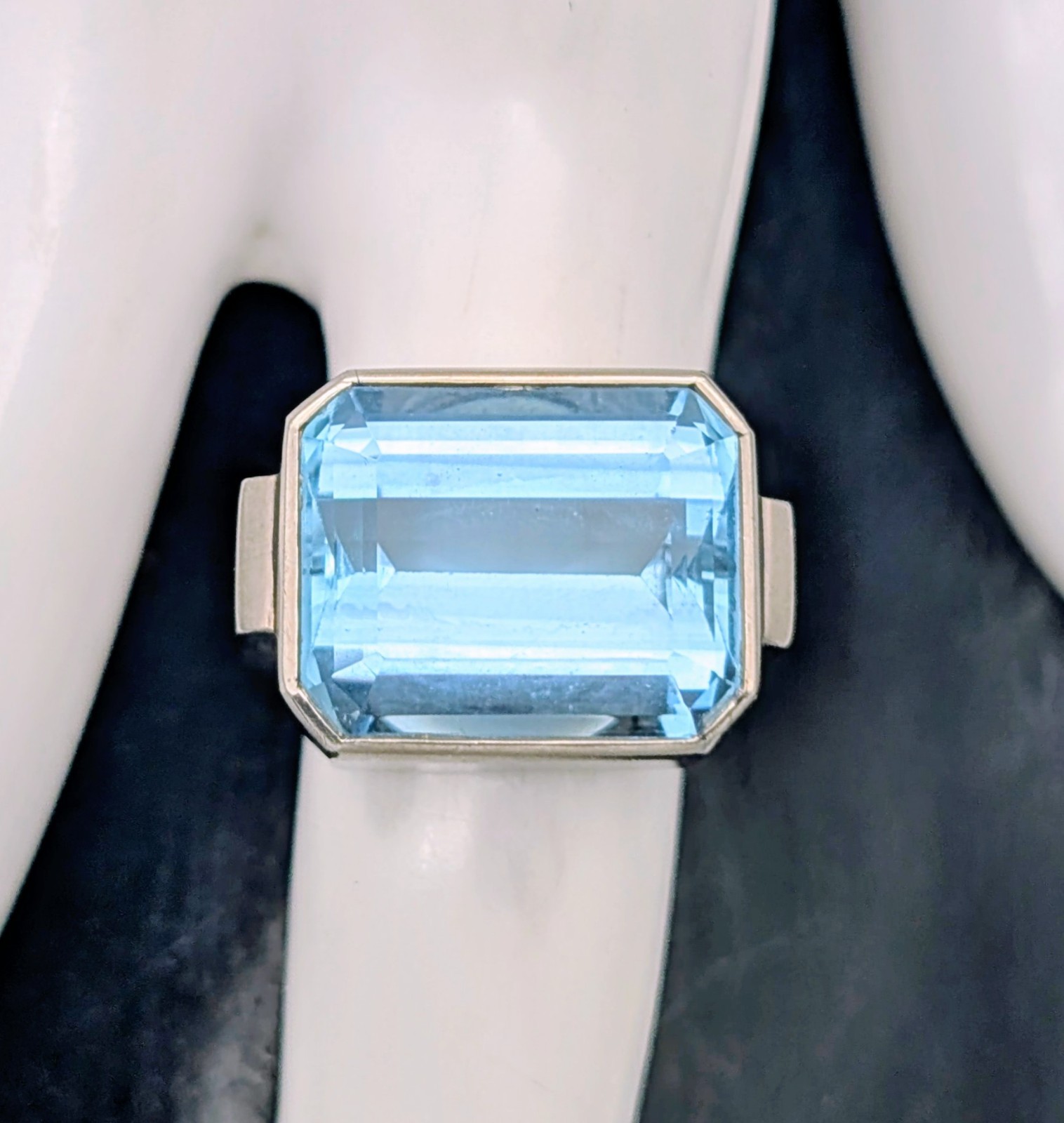 Aquamrine Damenring PD 500 Palladium 16ct – 13,90 g – Gr 52 – Cocktailring #1598