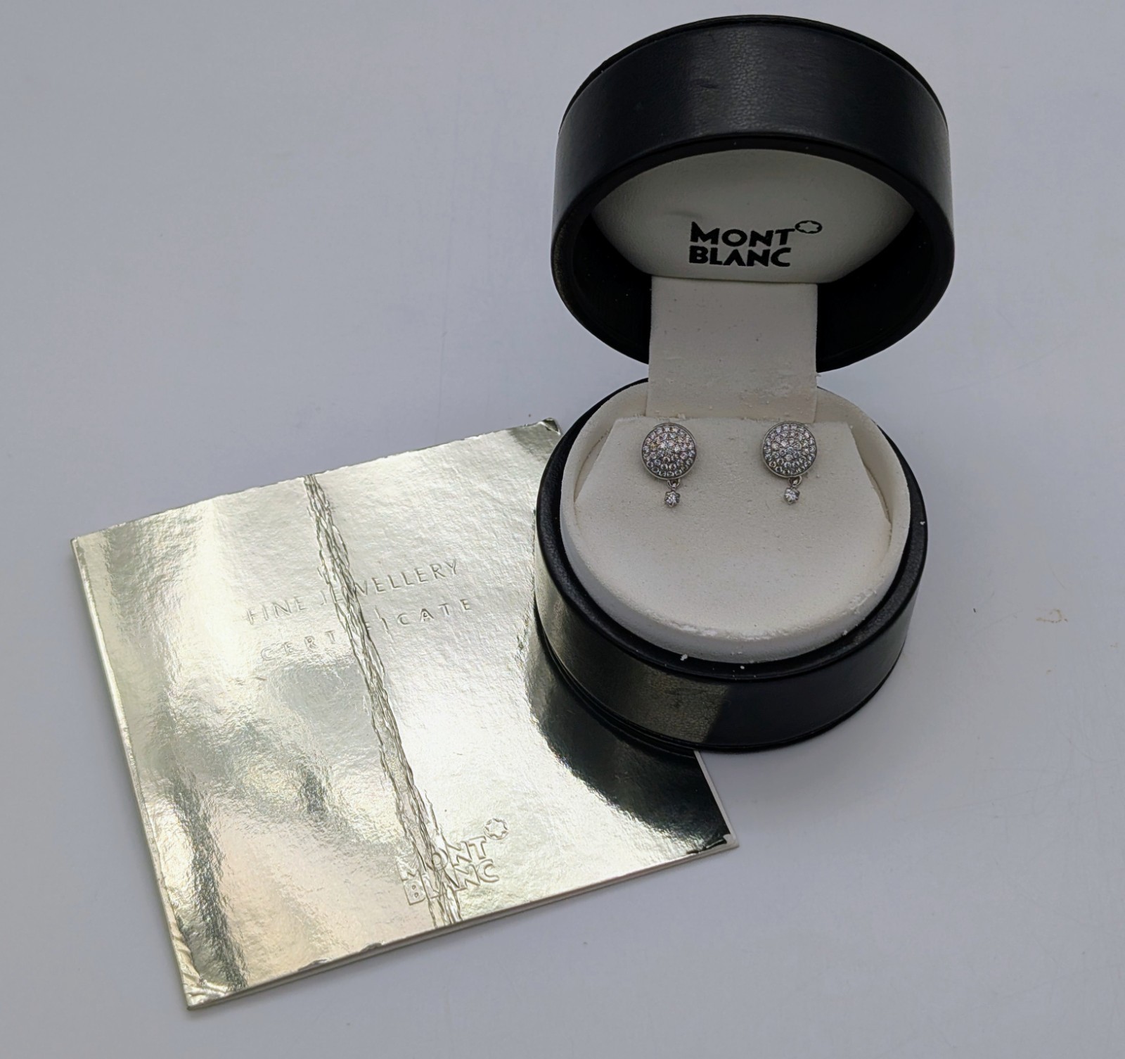 MontBlanc Dame Blanche Ohrringe Weißgold 0,45ct Diamant 750/18K – 6,90g #1976