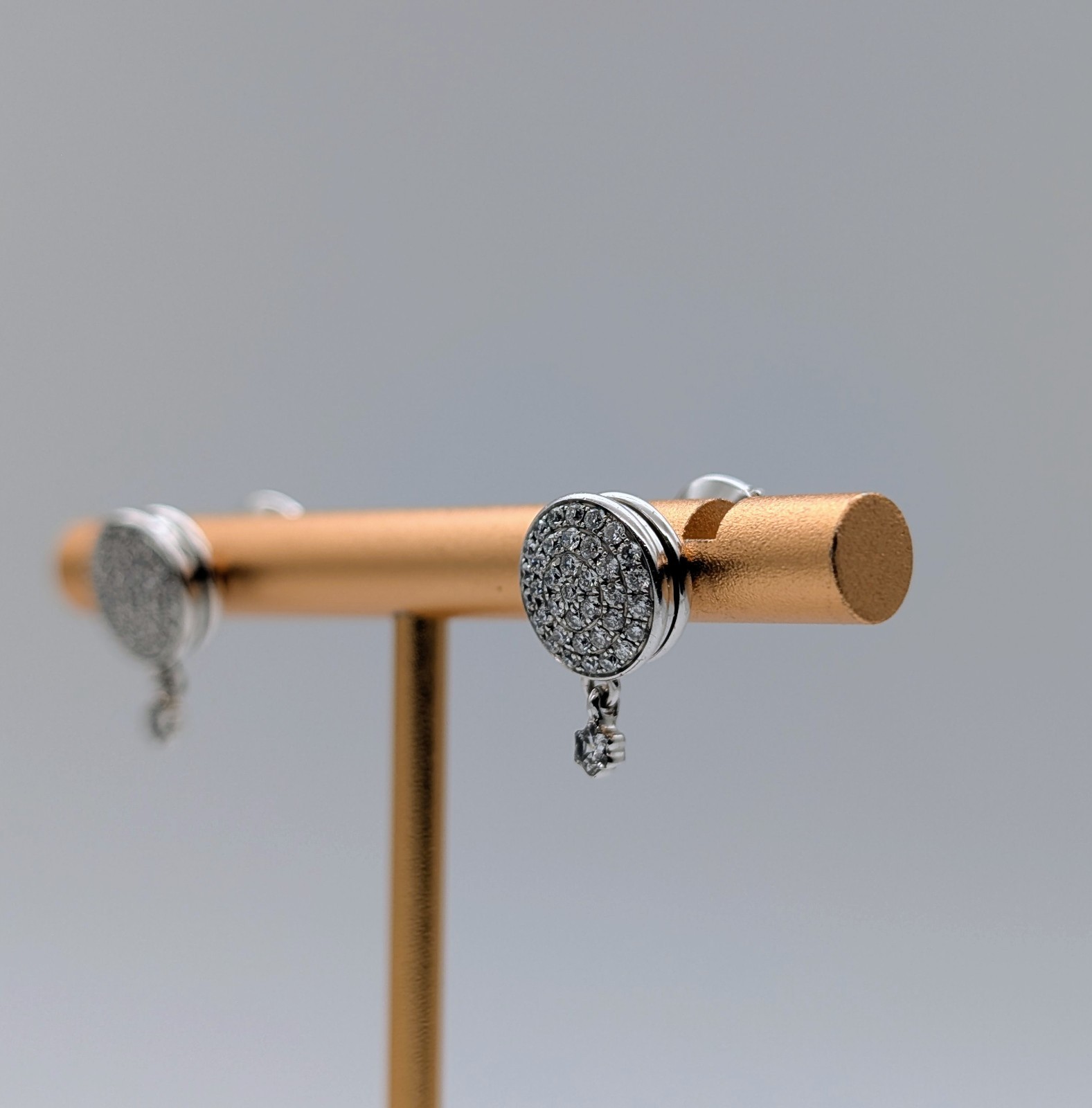 MontBlanc Dame Blanche Ohrringe Weißgold 0,45ct Diamant 750/18K – 6,90g #1976