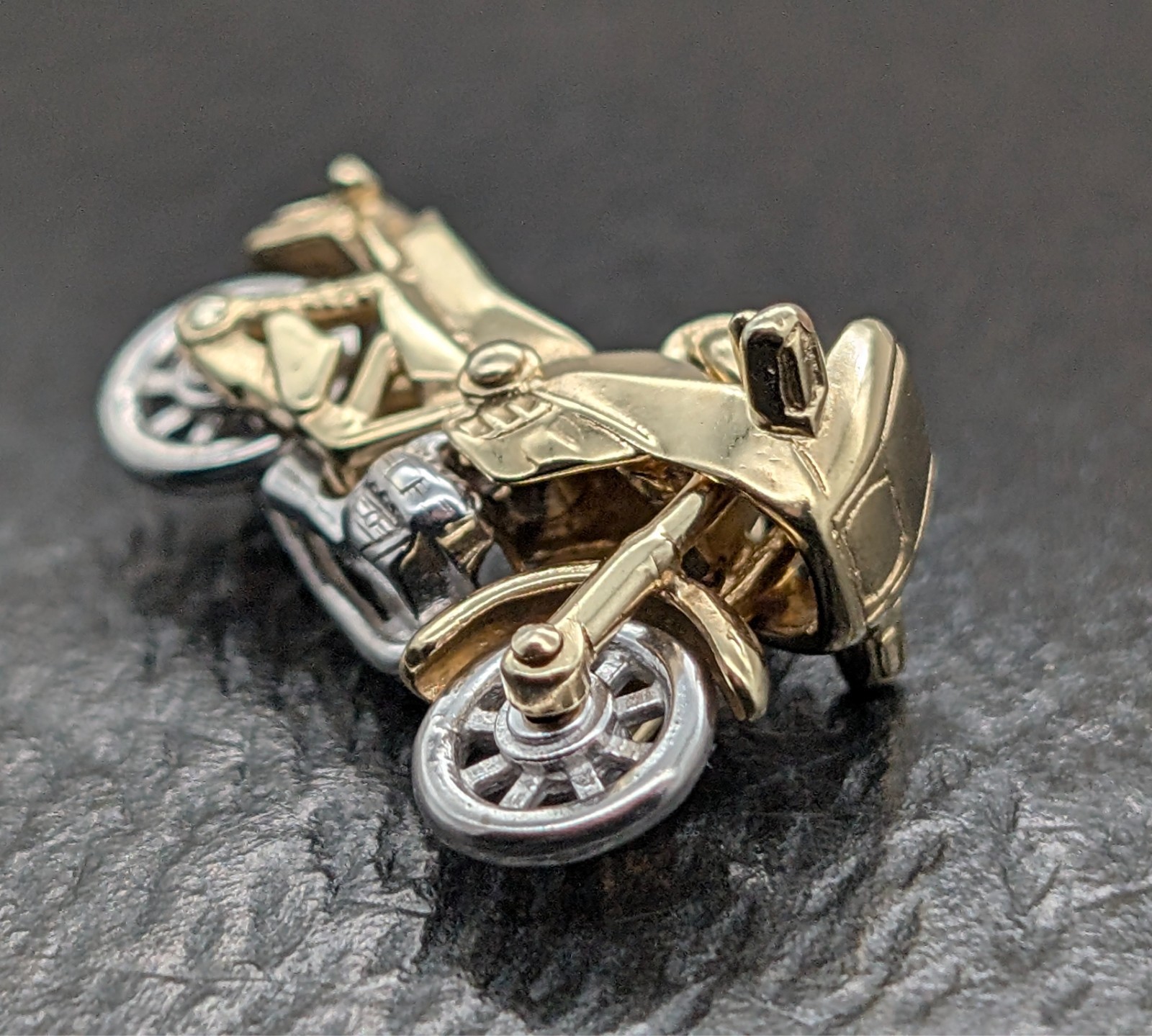 Motorrad Anhänger 333/8K Gelbgold – 5,25g – für Halsketten #N191