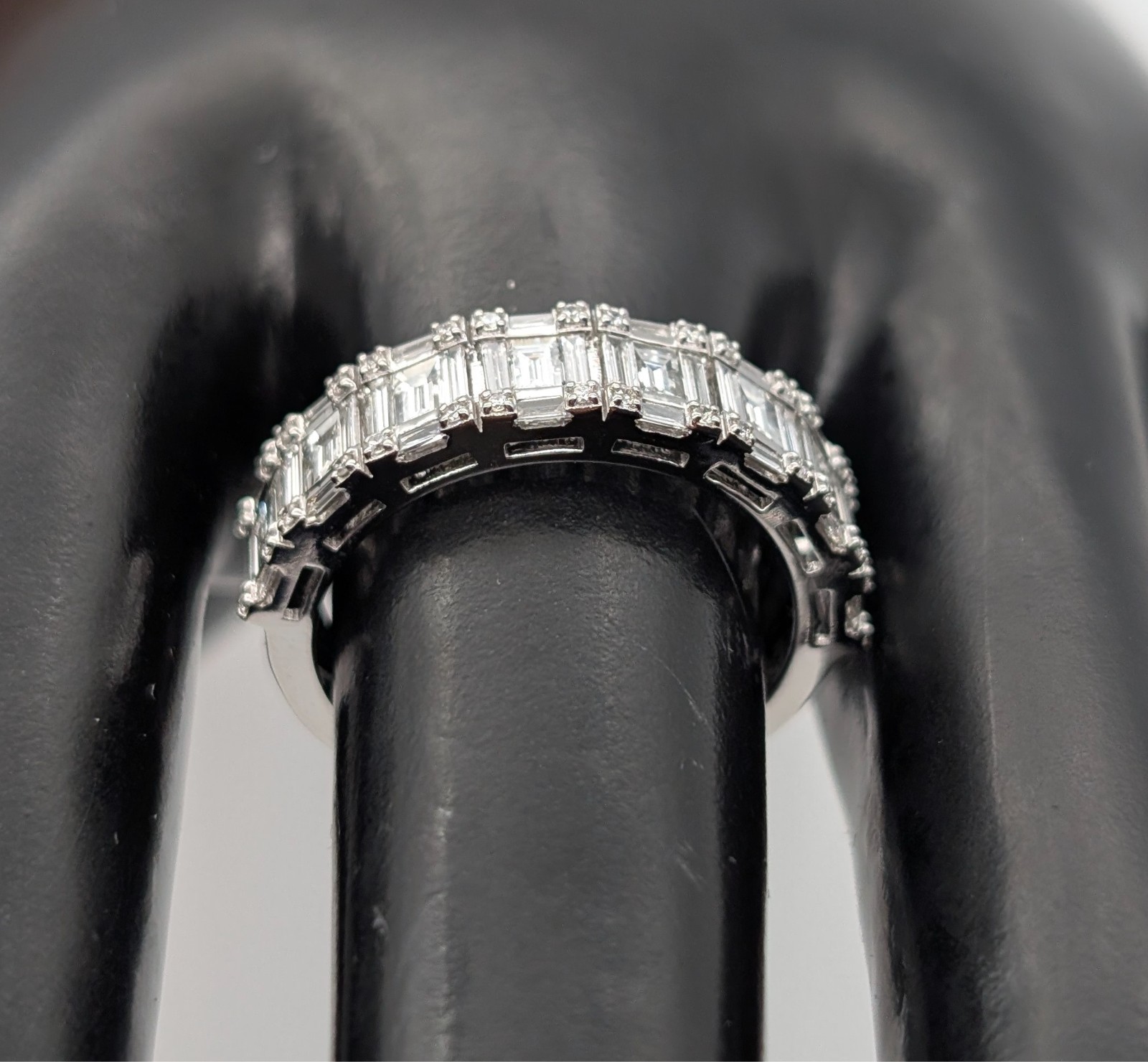 Baguett Brillant Damen Ring 1,22ct Weißgold 585/14K – 4,10g – (Gr. 56) #2007