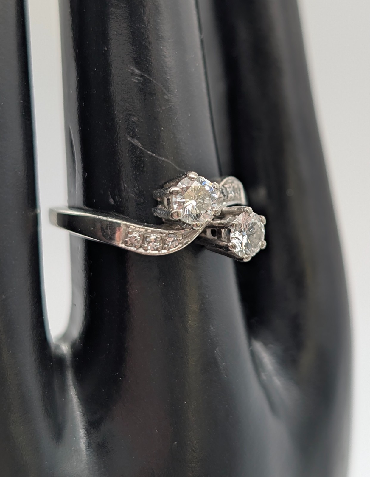 Solitär Brillant 0,62ct Damen Ring Weißgold 750/18K – 4,65g – (Gr. 53) #2077