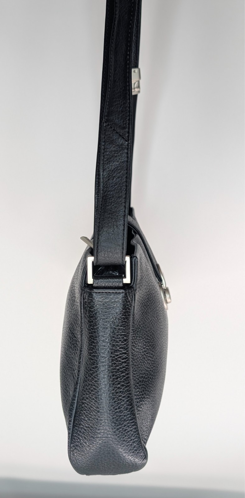 BREE Classic Schultertasche / Umhängetasche – Schwarz – Leder 30 cm Logo #3099