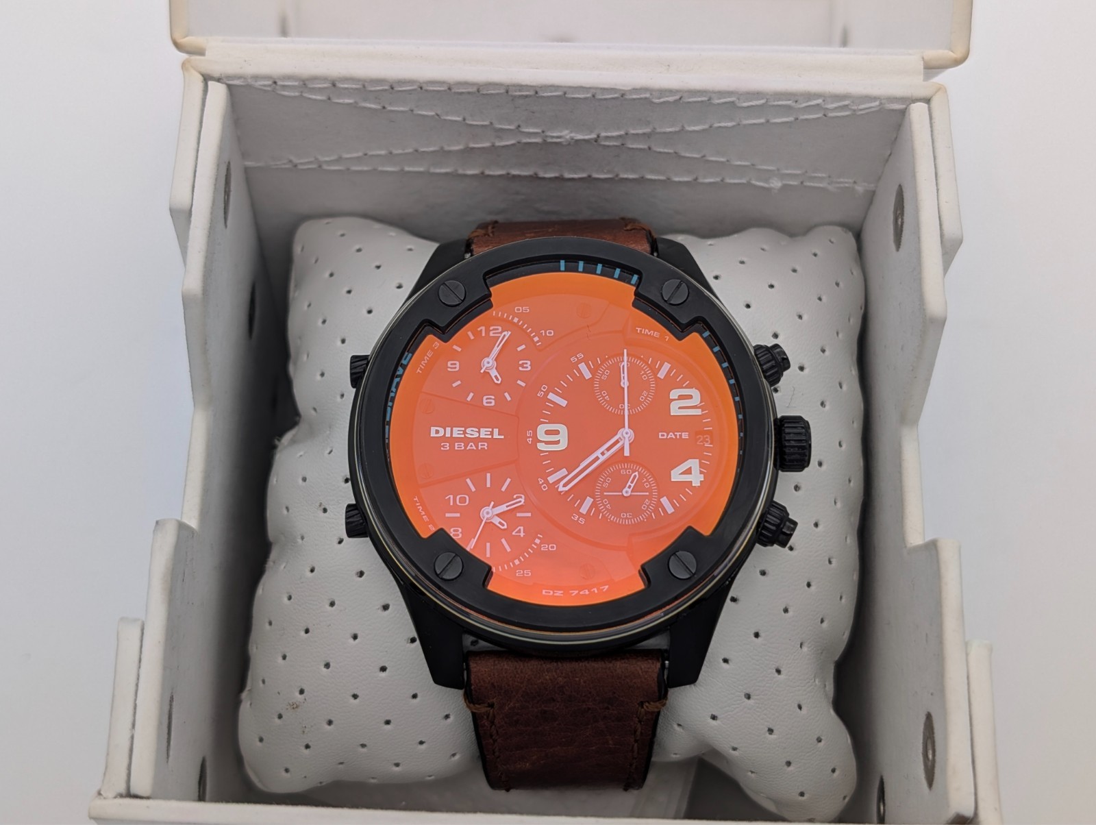 Diesel DZ-7417 Boltdown Armbanduhr – Ø56mm Herrenuhr Chronograph Quarz #3127