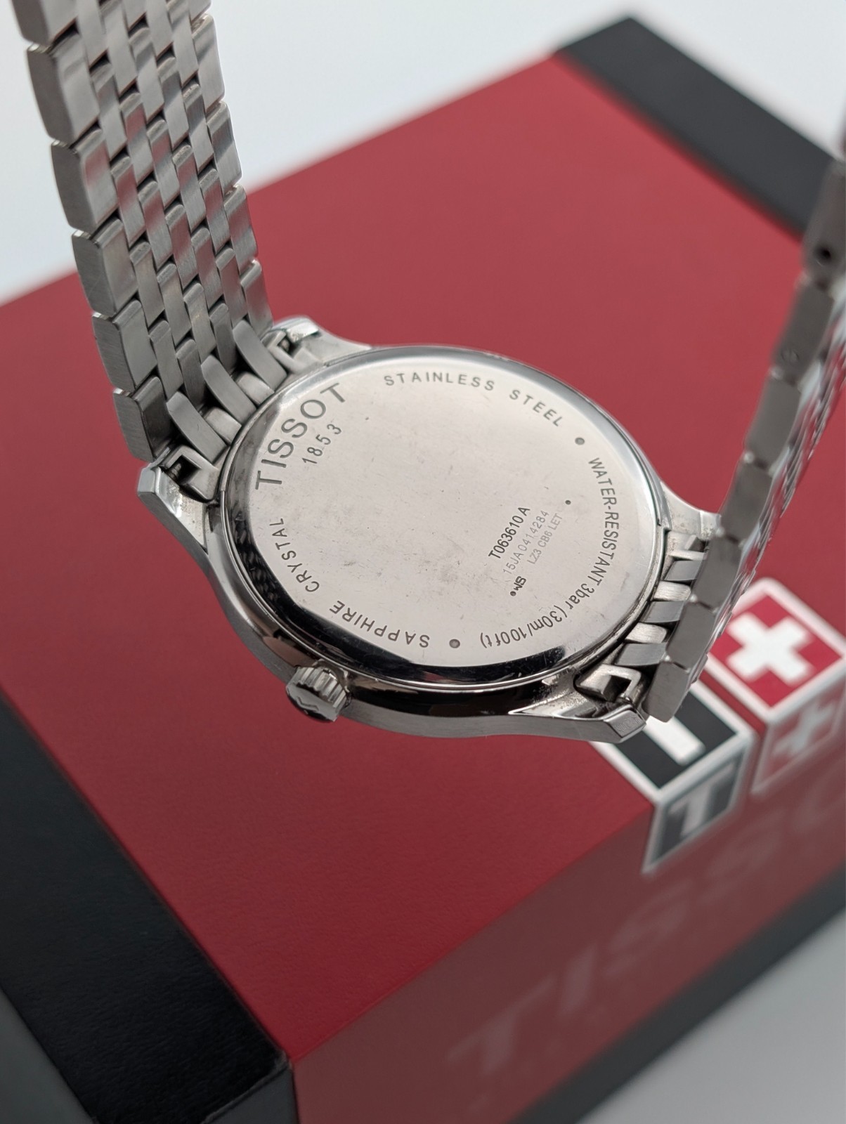 Tissot Tradition Herren Quarz T063610A Black/Silver – Ø42mm Herrenuhr #3130