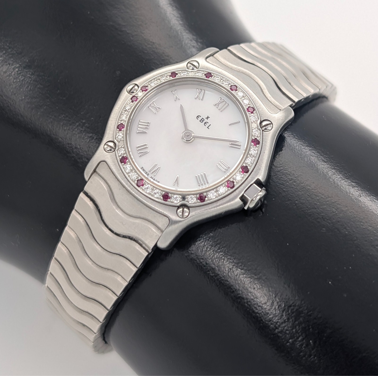 Ebel Classic 9157116-20 Rubin Bezel Quarz Uhr Ø24mm Damenuhr #3157