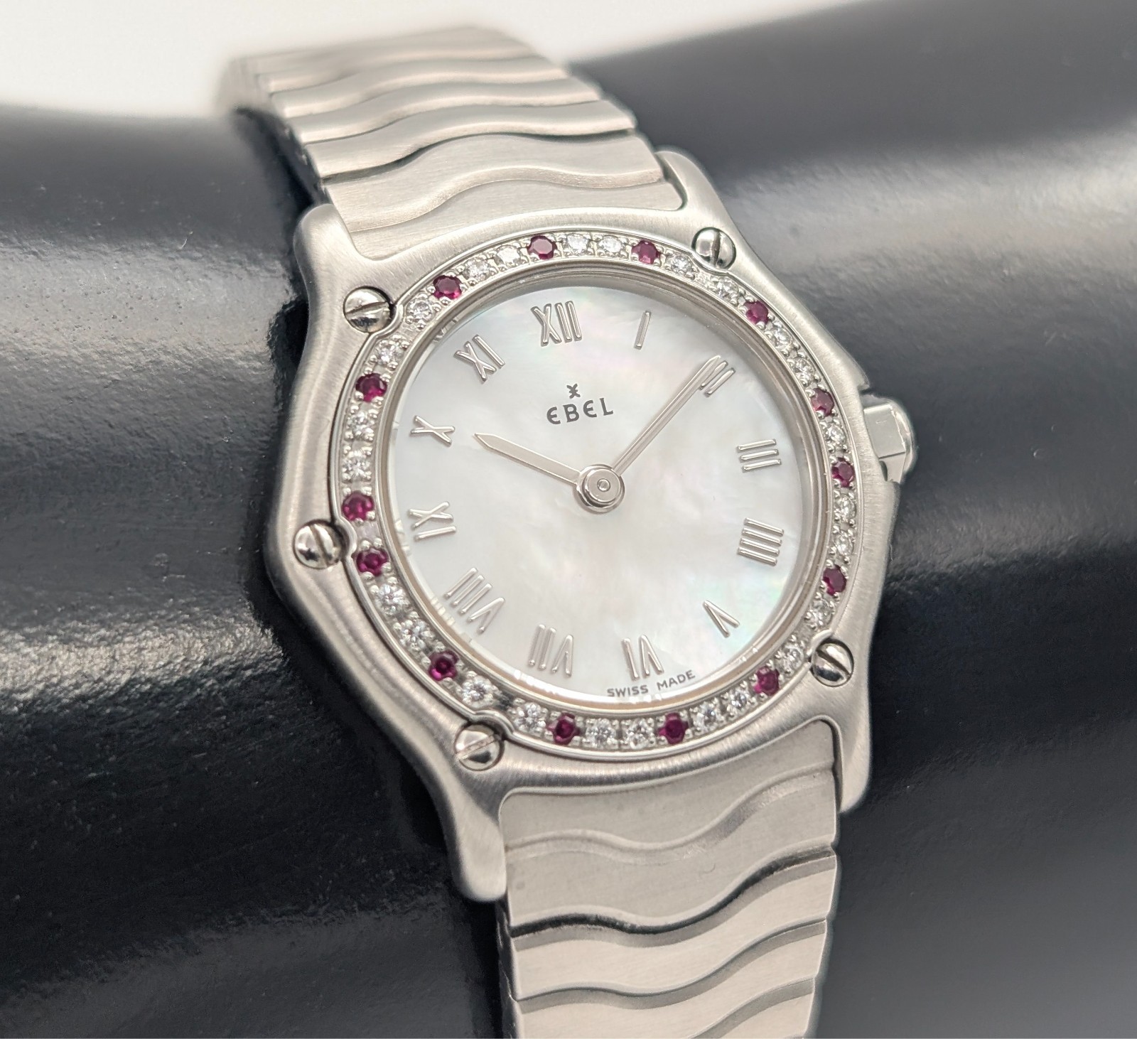 Ebel Classic 9157116-20 Rubin Bezel Quarz Uhr Ø24mm Damenuhr #3157
