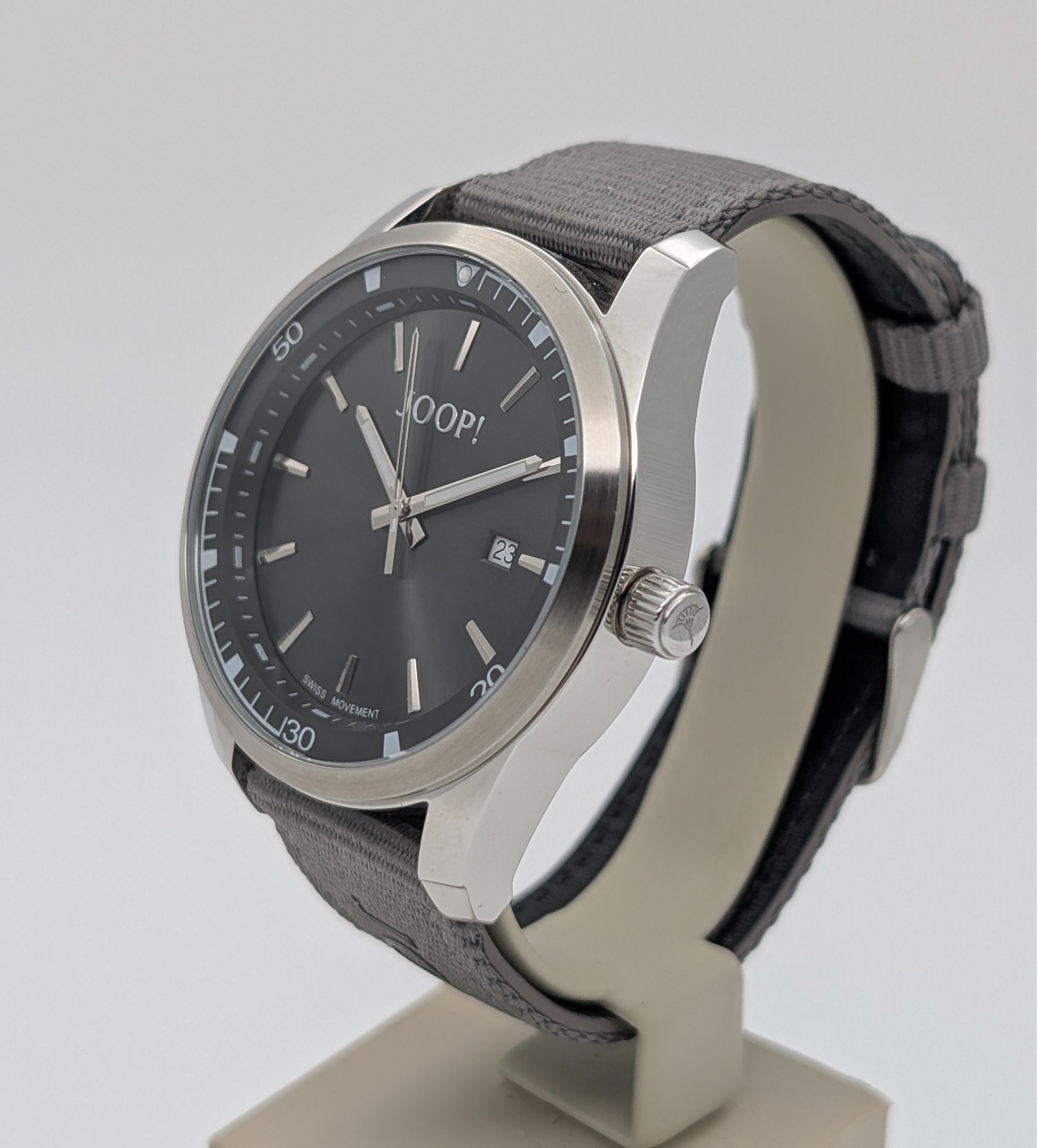 Joop 2033710 Armbanduhr – Ø45mm Quarz Stoffarmband Grau #3135