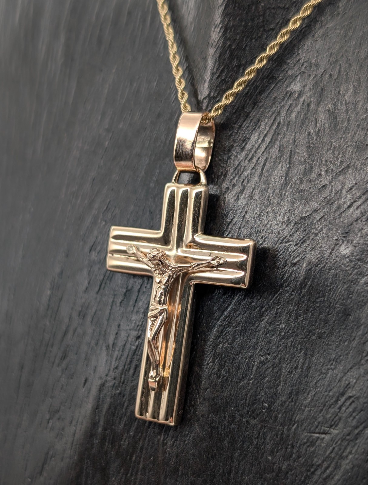 Anhänger Kreuz Jesus 585/14K Rosegold – 5,00g – für Halsketten #3153