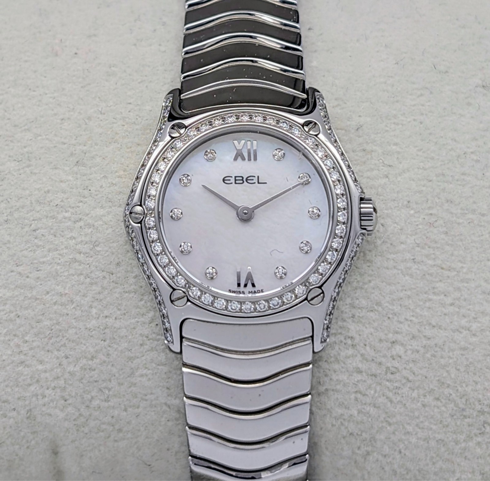 EBEL Diamond Classic Wave Perlmutt 9157F17-30 Quarz Uhr Ø24mm Damenuhr #3156
