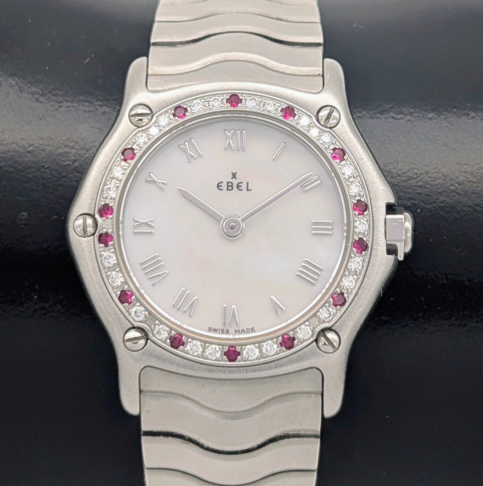 Ebel Classic 9157116-20 Rubin Bezel Quarz Uhr Ø24mm Damenuhr #3157