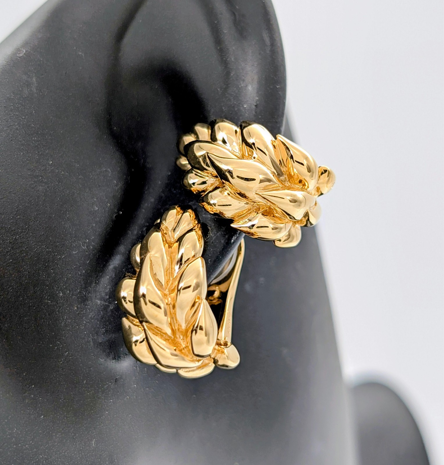 Chanel Vintage Ohrringe Blättermotiv 750/18K Gelbgold 18,60g #3322