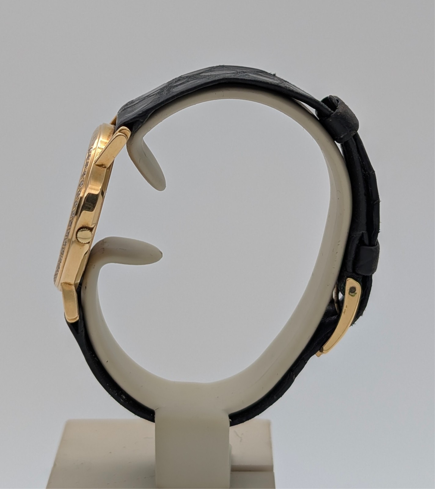 CORUM Meteorite 18K Gold Ref. 50.450.65 - Ø31mm Damenuhr Diamond Bezel #3402